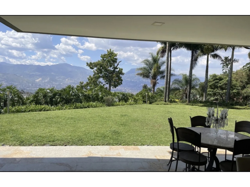 Venta Casa Con Vista y Lote en el Tesoro — foto 2