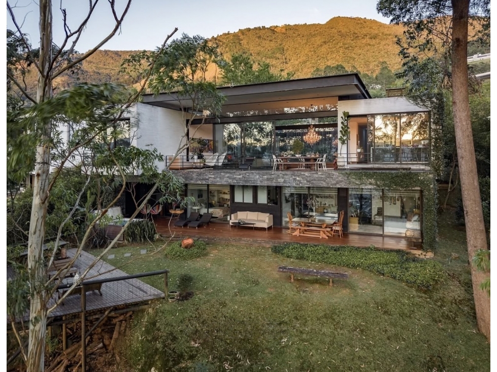 Venta de Casa en las Palmas con Diseño Unico — foto 3