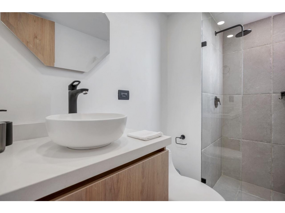 Hermoso Apartamento Amoblado a 2 Cuadras de Provenza Vizcaya — foto 4