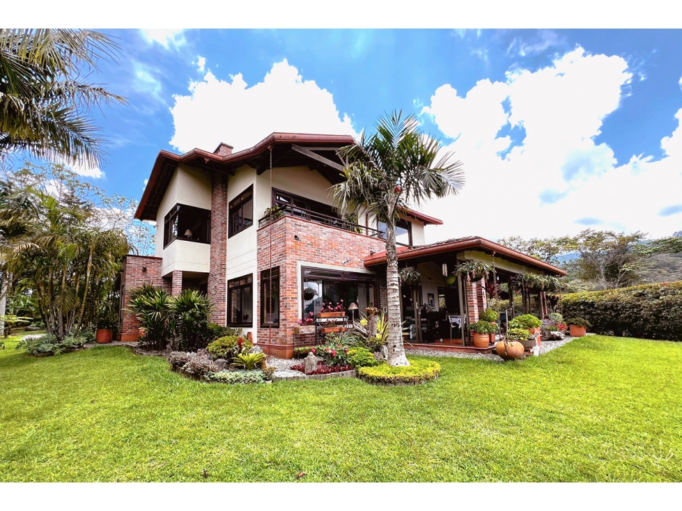 Venta de casa campestre con espectacular vista a Reserva Natural. - 4