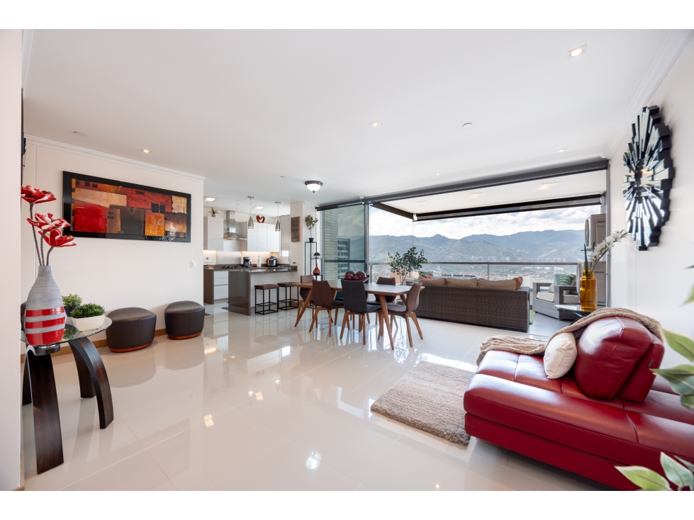Venta de apto Poblado Los Parra. Piso alto, vista y gran balcón — foto 4
