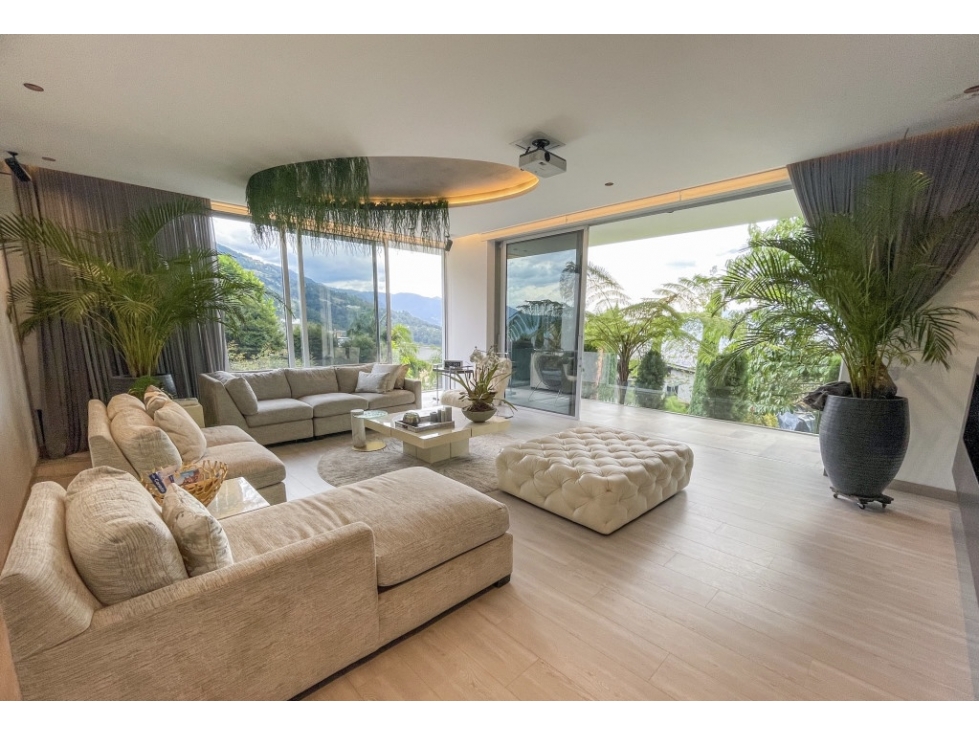 Casa de Lujo en Las Palmas, Medellín Vistas Espectaculares — foto 5