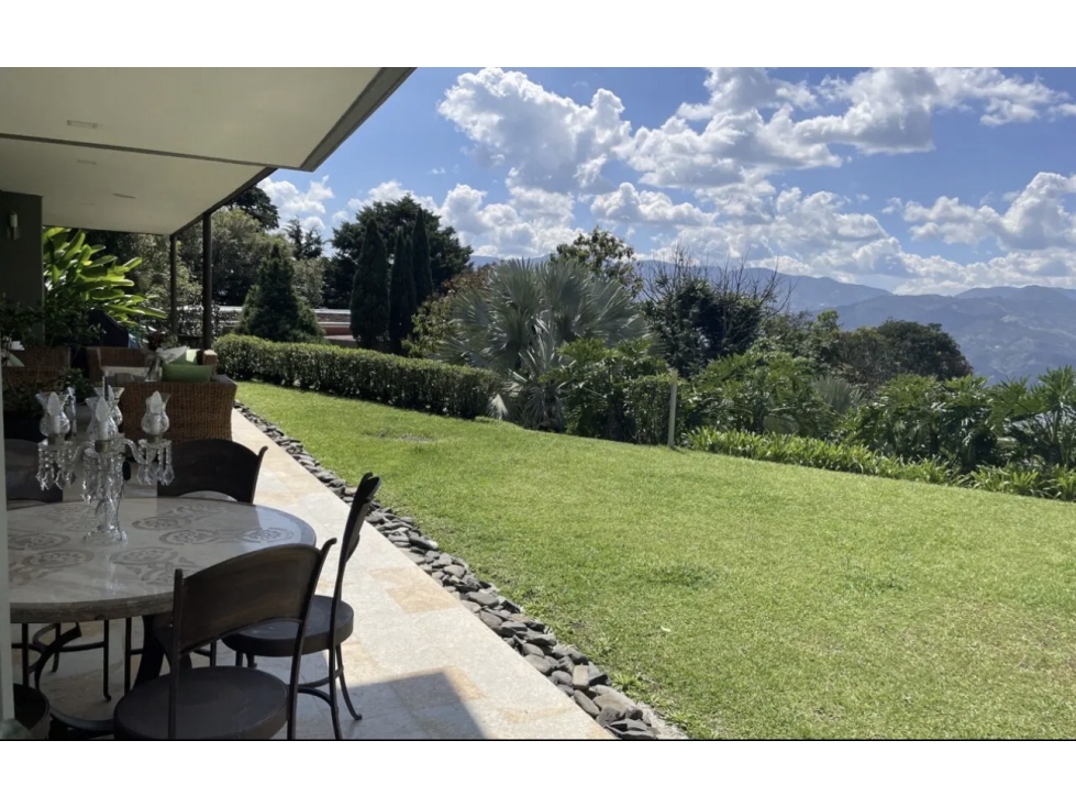 Venta Casa Con Vista y Lote en el Tesoro — foto 5