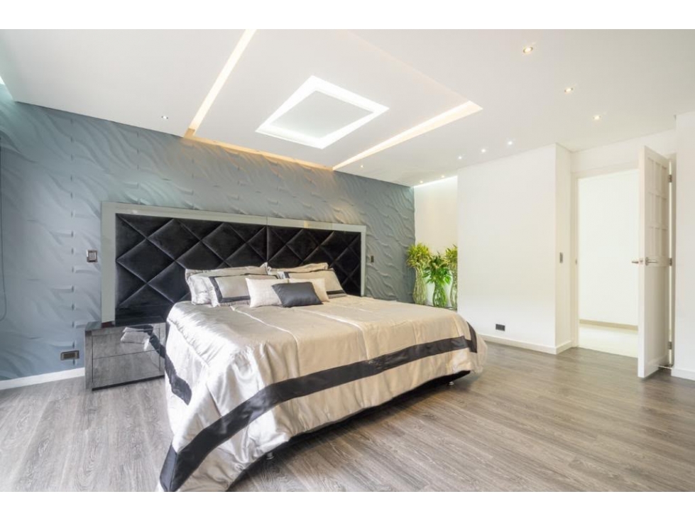 Exclusivo Penthouse con Jacuzzi y Permiso para Rentas Cortas — foto 5