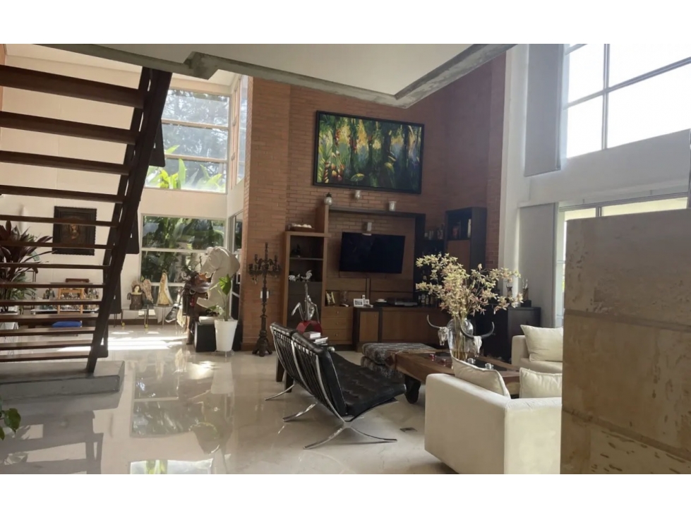 Venta Casa Con Vista y Lote en el Tesoro — foto 6