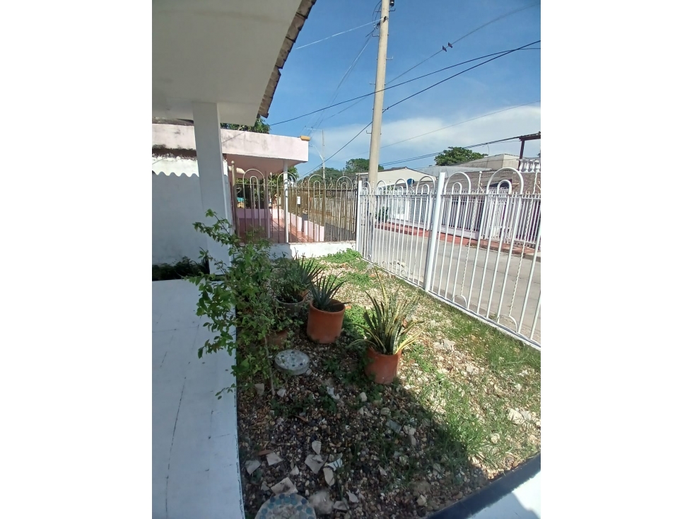 CASA EN VENTA BARRIO LOS PINOS — foto 4