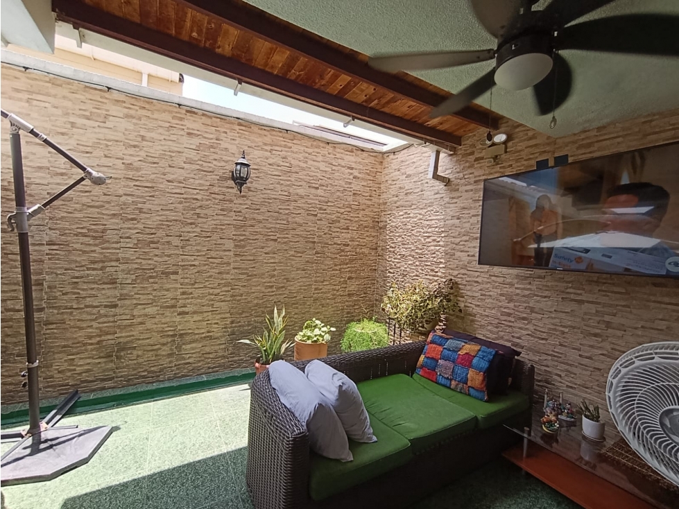 VENTA CASA EN LA CASTELLANA - QUINTAS DE LA CASTELLANA - 2