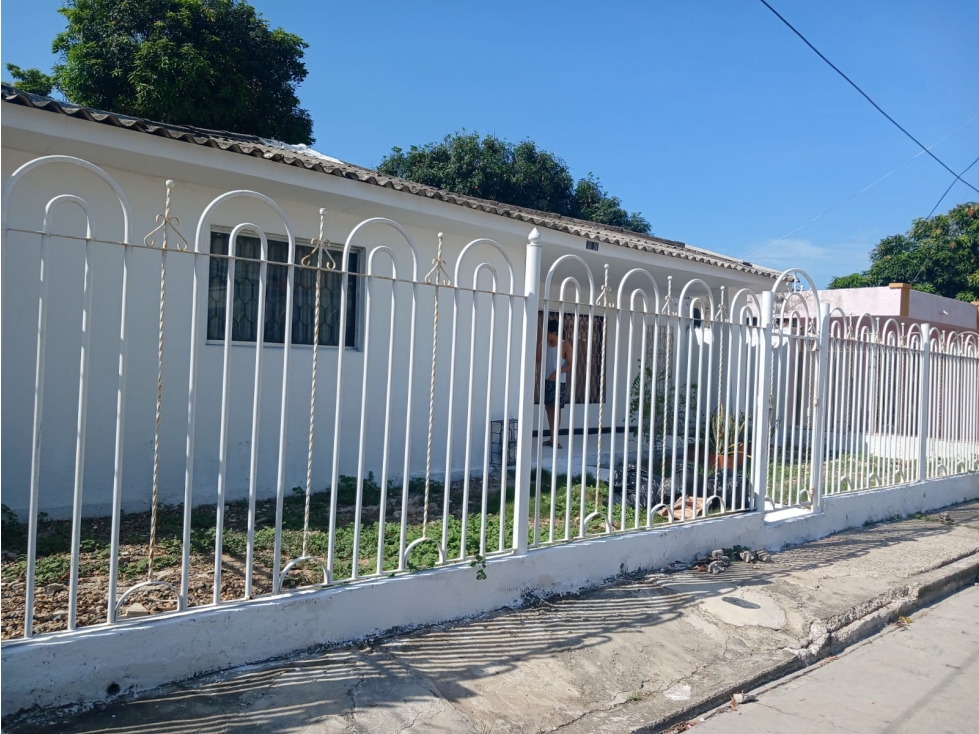 CASA EN VENTA BARRIO LOS PINOS