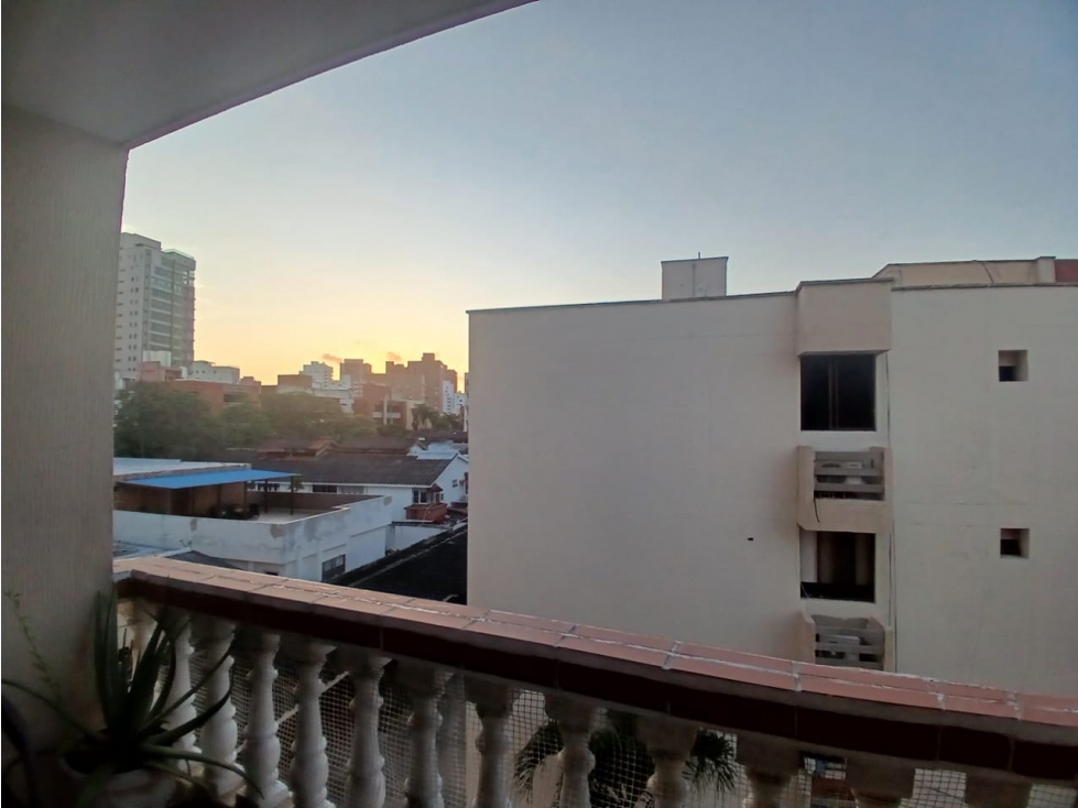 VENTA APTO SECTOR RIOMAR — foto 3
