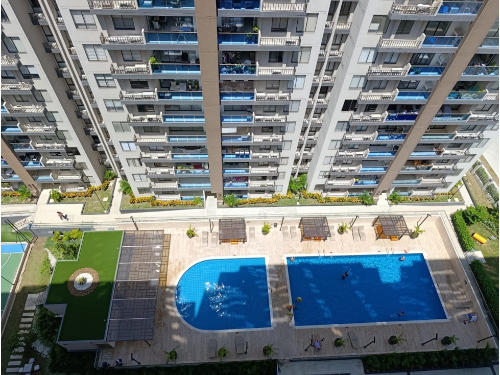 VENTA APARTAMENTO RIVER SIDE PISO ALTO VISTA A LA PISCINA