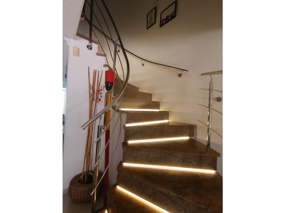 VENTA CASA EN LA CASTELLANA - QUINTAS DE LA CASTELLANA - 6