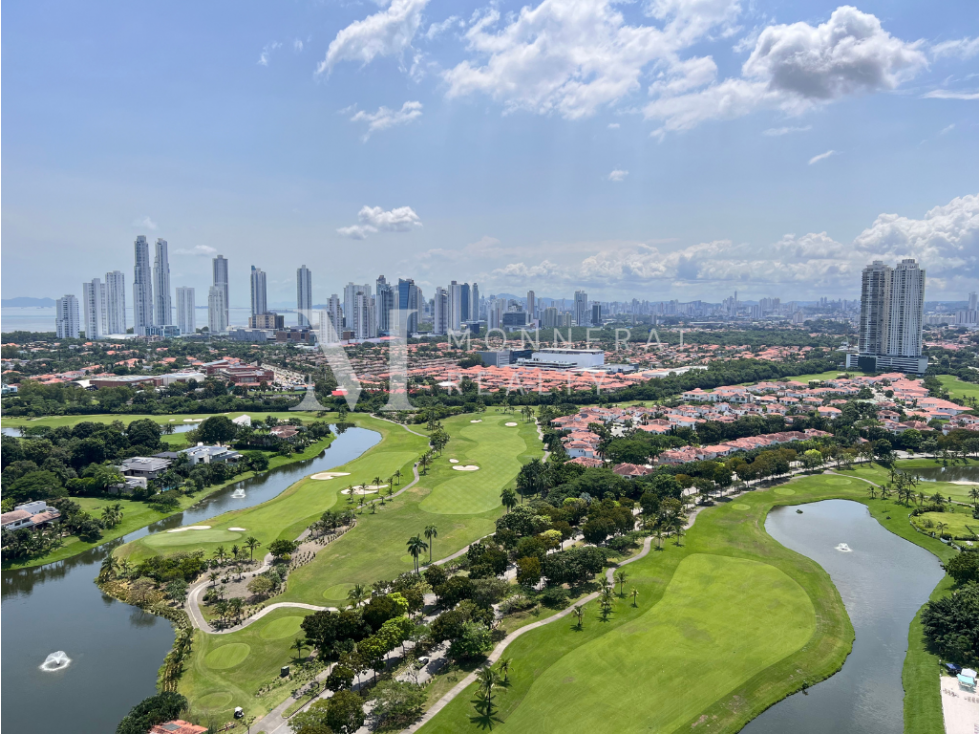 Venta apartamento PH La vista en Santa María
