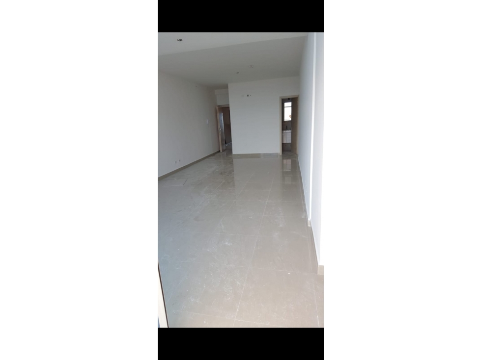 SE VENDE APARTAMENTO EN EL CARMEN, VÍA ESPAÑA - PH RAINBOW TOWER — foto 2