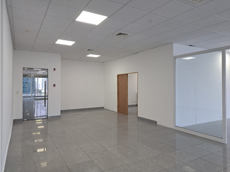 SE VENDE OFICINA EN EL TORNILLO CON VISTA PANORÁMICA - 5