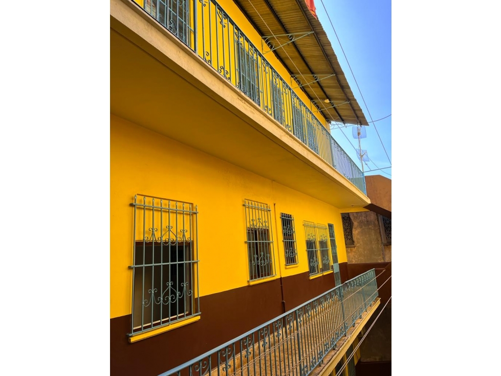 SE VENDE CASA ESTUDIANTES, SANTA ANA — foto 4