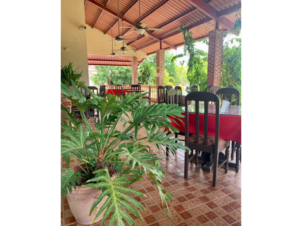 SE VENDE RESTAURANTE "EL GALEÓN" EN RÍO HATO - 4