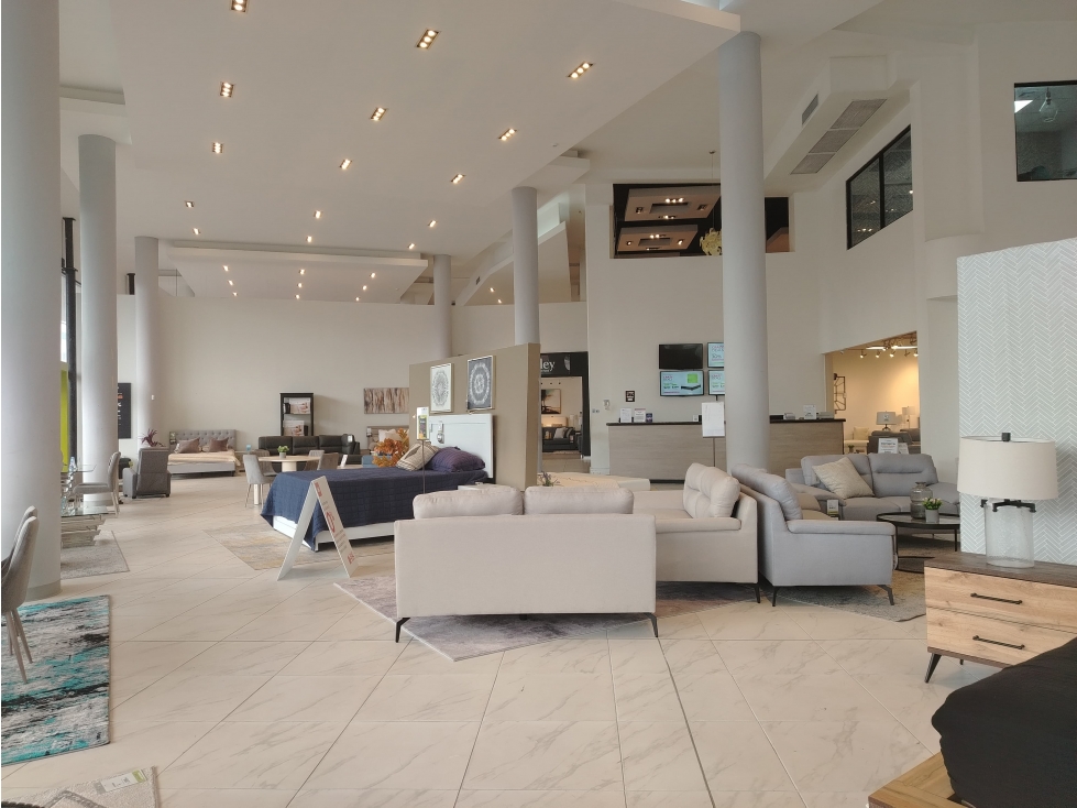 SE VENDE EDIFICIO EN VÍA ESPAÑA - 3
