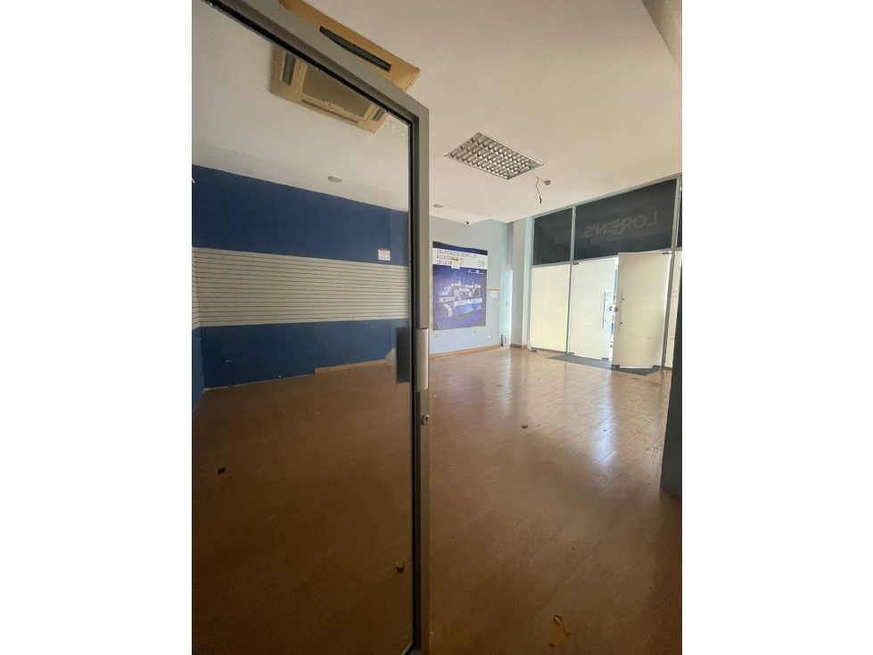 SE ALQUILA LOCAL COMERCIAL DE 210 M2 EN ZONA LIBRE, COLÓN - 4