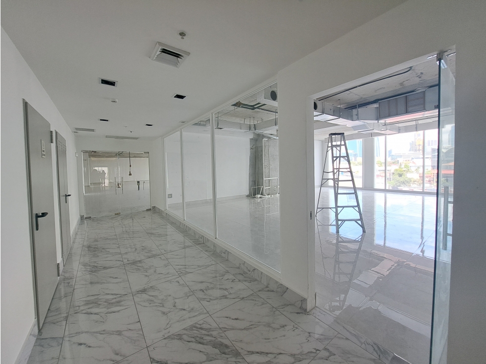 SE ALQUILAN OFICINAS EN THE TOWERS BUSINESS PLAZA - 4