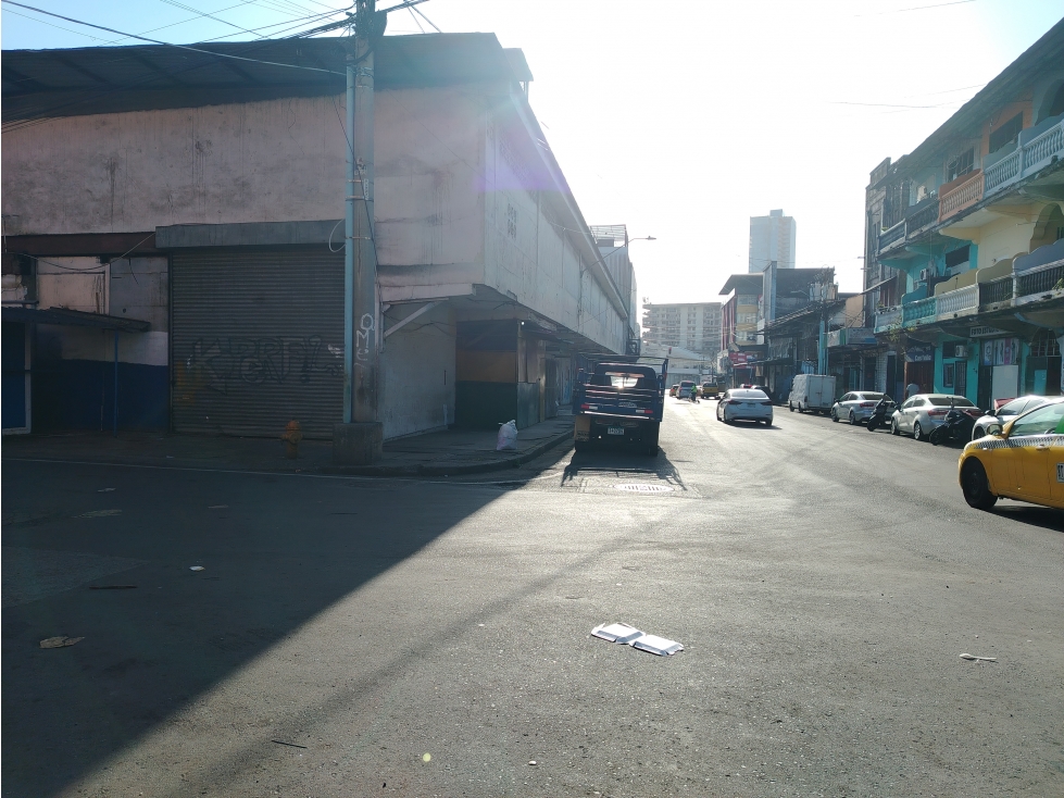 SE VENDE EDIFICIO EN CALIDONIA - 3