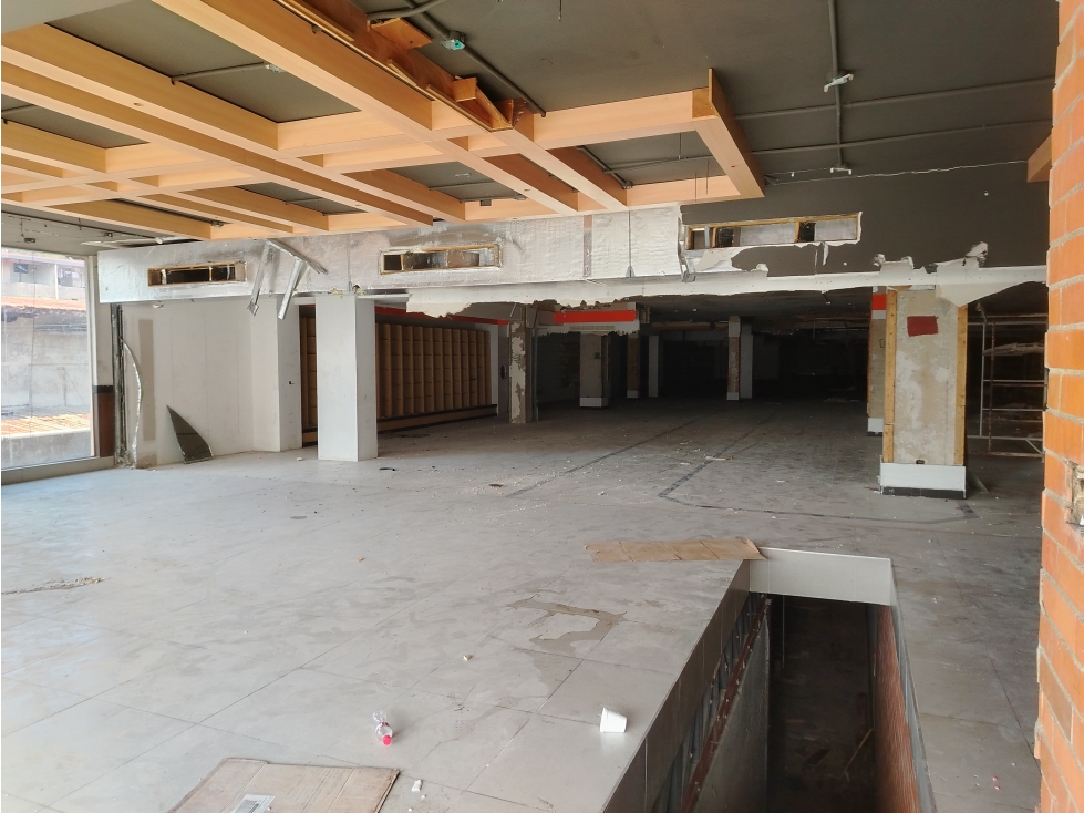 SE VENDE EDIFICIO EN CALIDONIA - 5