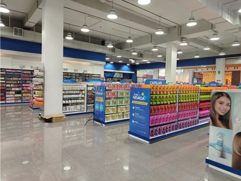 SE VENDE LOCAL EN ALBROOK, PASILLO DE LA CEBRA - 6
