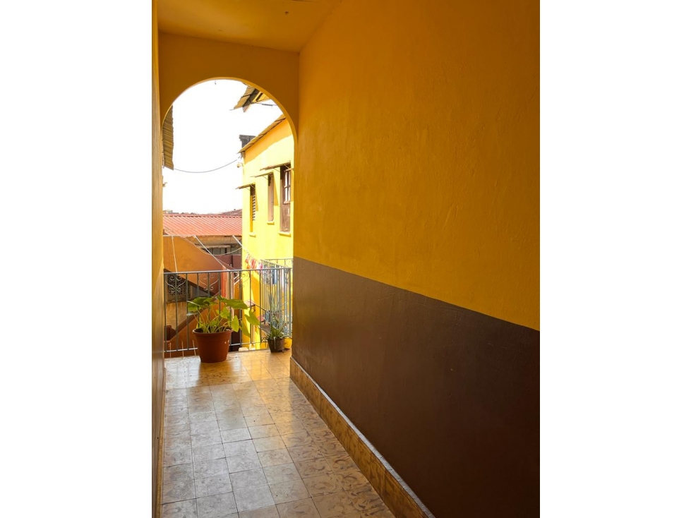 SE VENDE CASA ESTUDIANTES, SANTA ANA — foto 6