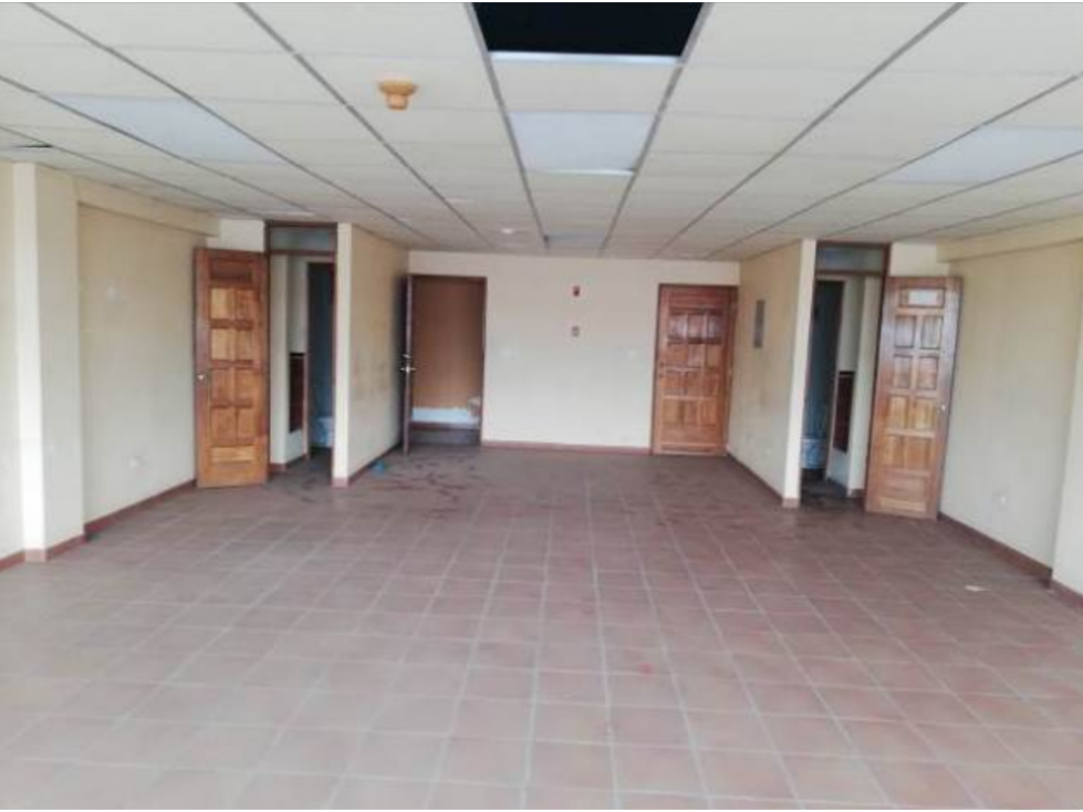 SE VENDE EDIFICIO EN COLÓN - 4