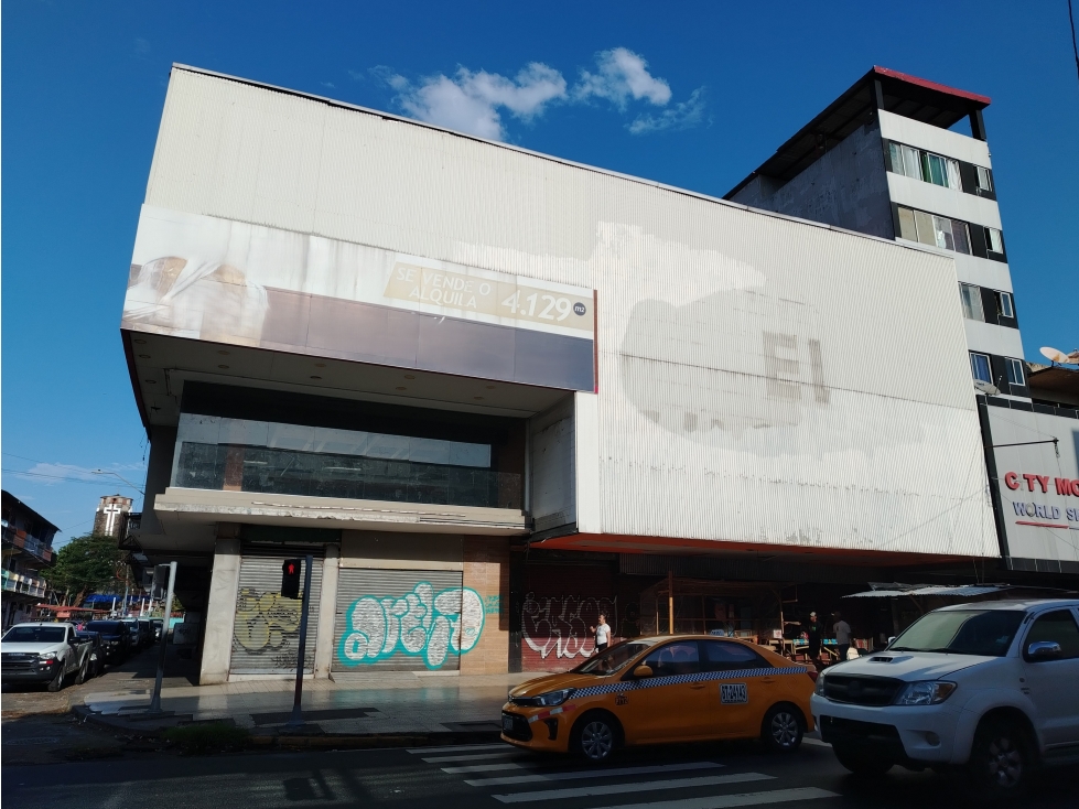 SE VENDE EDIFICIO EN CALIDONIA - 1