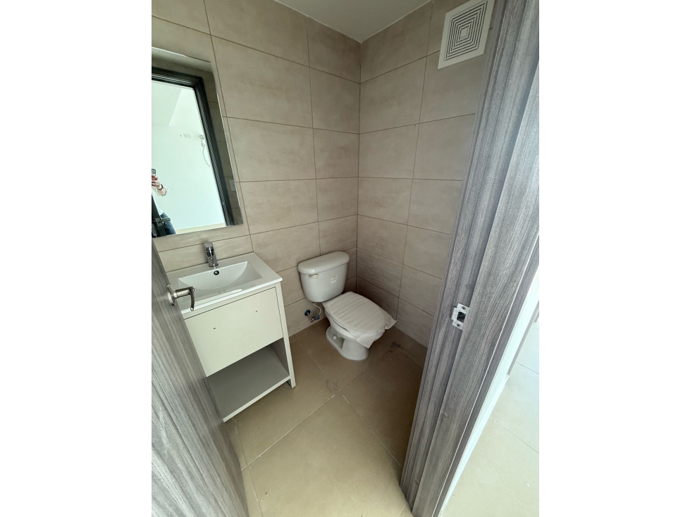 SE VENDE PENTHOUSE EN KING'S PARK, CONDADO DEL REY — foto 5