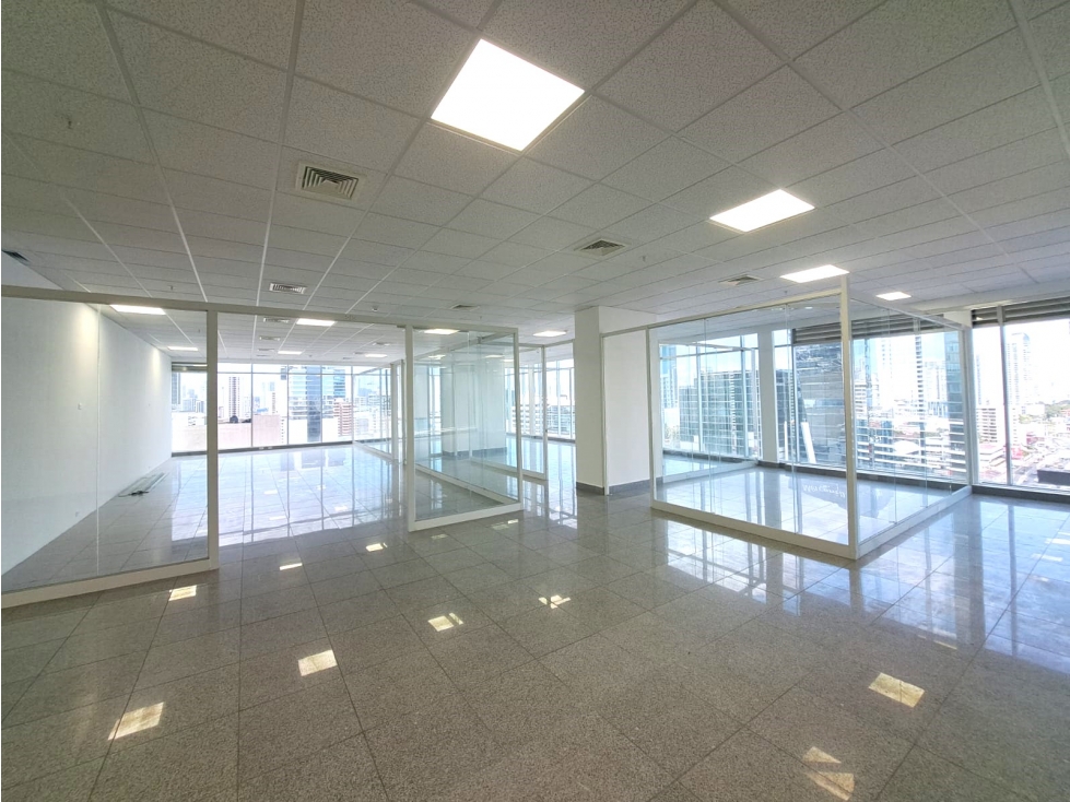 SE VENDE OFICINA EN EL TORNILLO CON VISTA PANORÁMICA - 1
