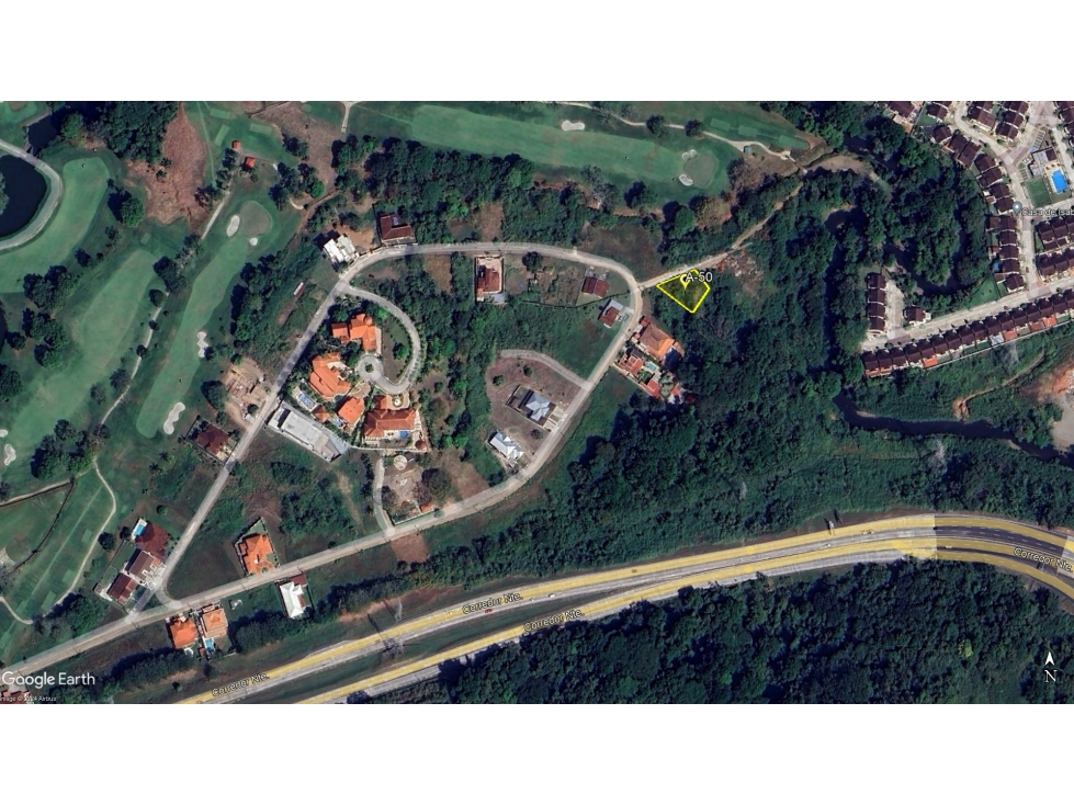 SE VENDE TERRENO EN EL CLUB DE GOLF DE PANAMÁ - 1010 M2 - 2