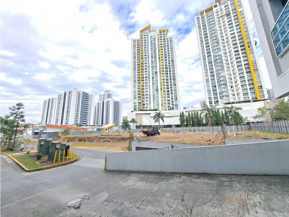 SE VENDE TERRENO EN CONDADO DEL REY - 4266 M2 - 3