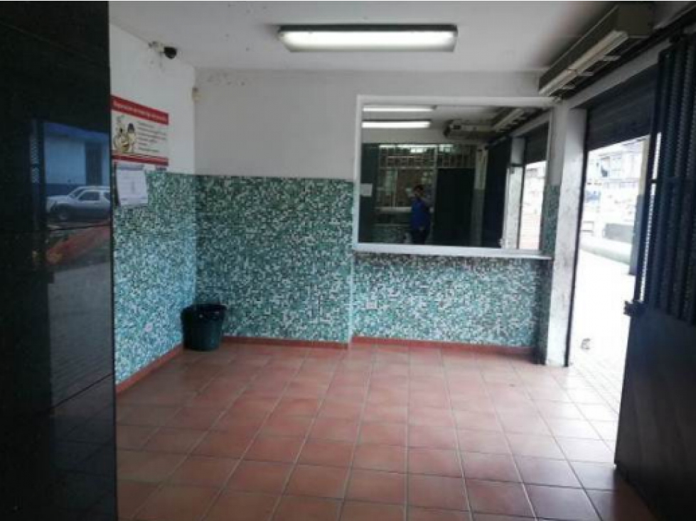 SE VENDE EDIFICIO EN COLÓN - 5