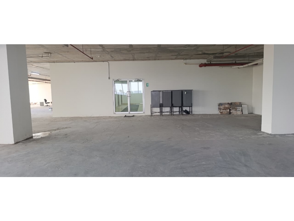 SE ALQUILAN OFICINAS DE 1,369.35 EN CONDADO BUSINESS CENTER - 5