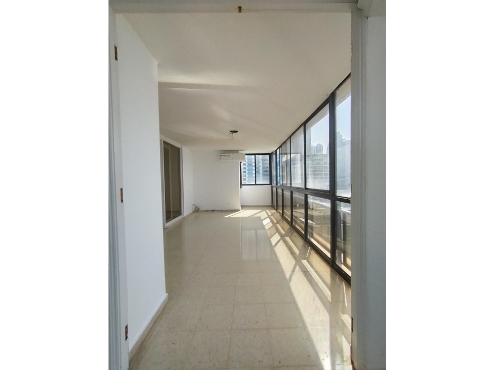 SE VENDE APTO CON VISTA AL MAR EN PAITILLA - PH WINSTON CHURCHILL — foto 5