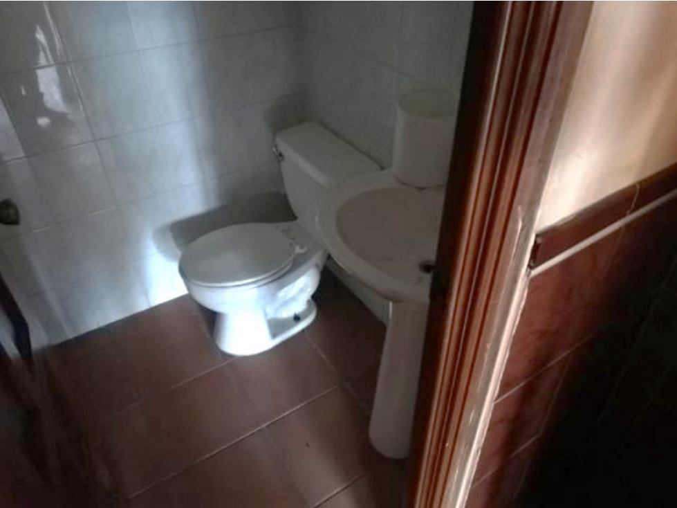 SE VENDE EDIFICIO EN COLÓN - 6