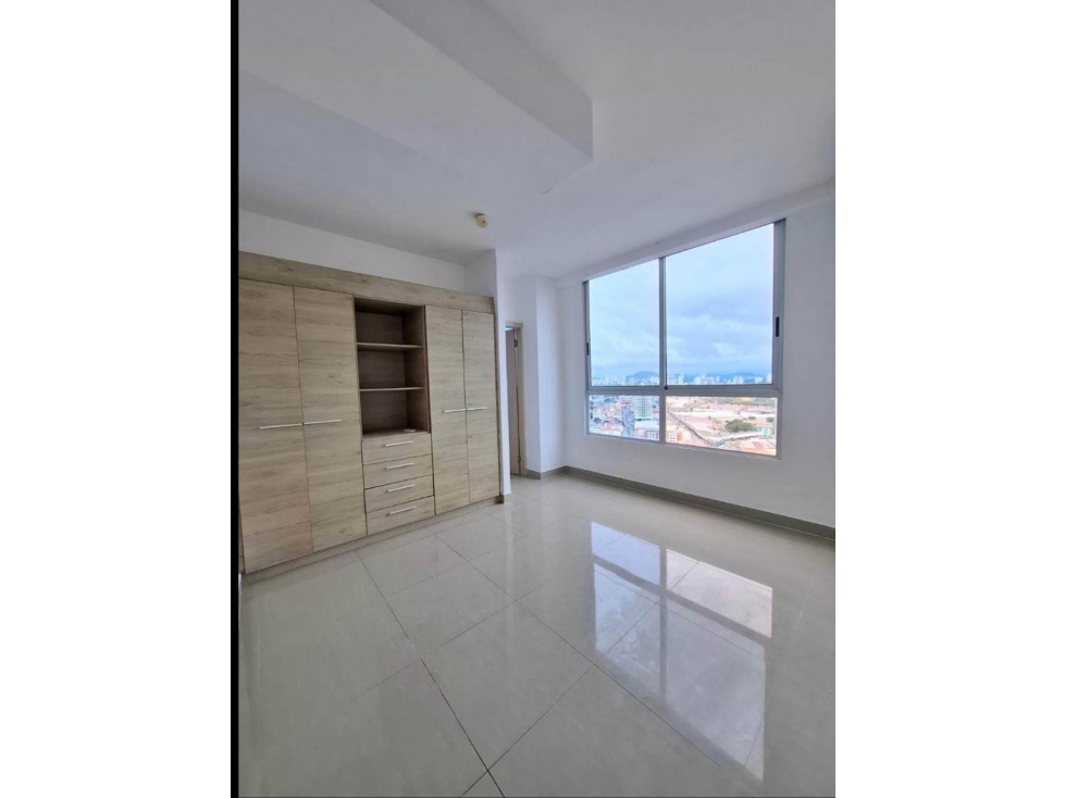SE VENDE APARTAMENTO EN EL CARMEN, VÍA ESPAÑA - PH RAINBOW TOWER