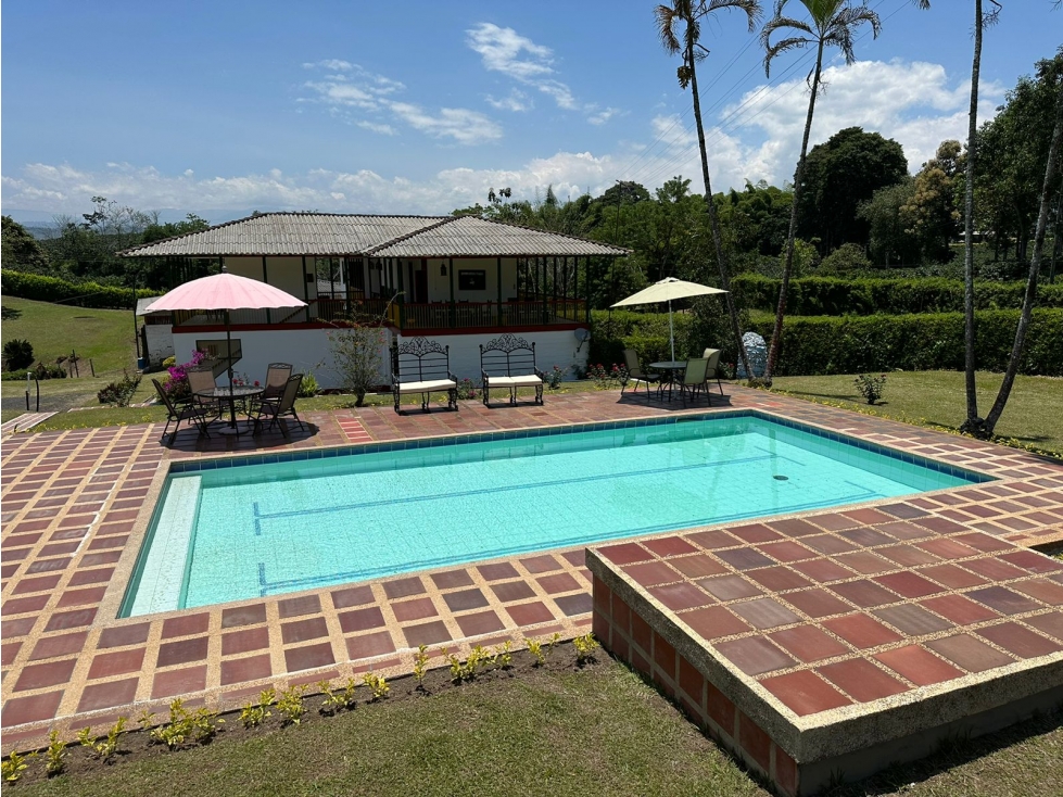 HERMOSA FINCA CAFETERA CAP 15- 24 PAX - TREBOL - - 3