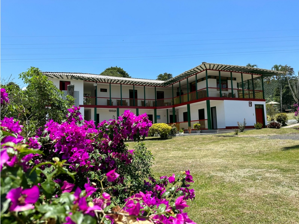HERMOSA FINCA CAFETERA CAP 15- 24 PAX - TREBOL - - 1