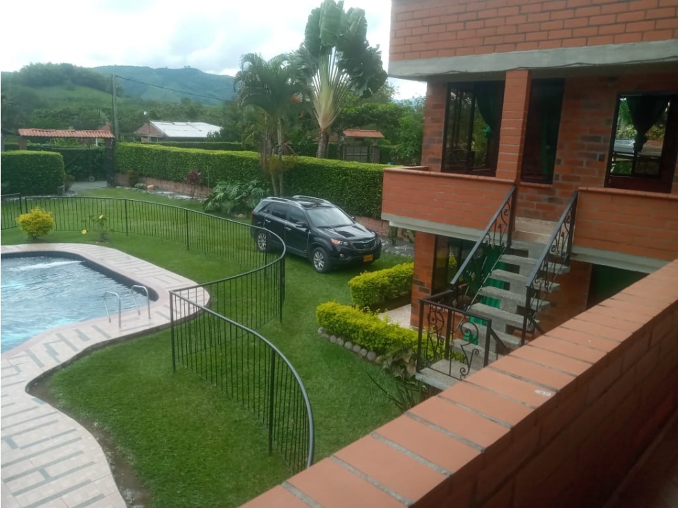 ALQUILER DE FINCA EN SANTAGUEDA PARA 10-15-20-25-30 PERSONAS - 3