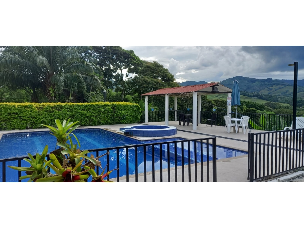 FINCA EN LAS MARGARITAS - PARA 20 PERSONAS - 5