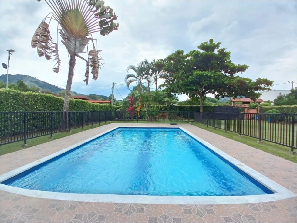 FINCA EN SANTAGUEDA HASTA 20 PAX - TARIFA MIN 10 PAX - 2