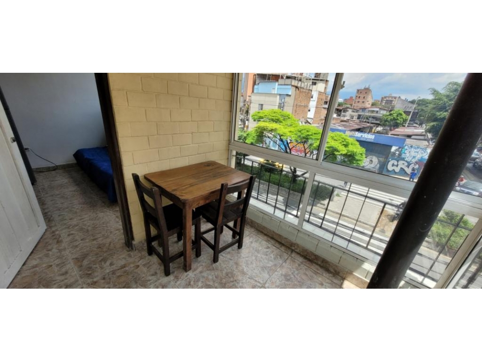 APARTAMENTO AMOBLADO LAURELES CERCA UPB TRES ALCOBAS — foto 2