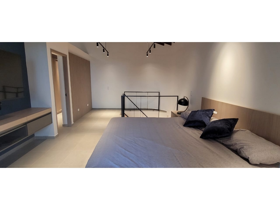 Hermoso Apartaestudio Dúplex Amoblado en el Poblado — foto 5