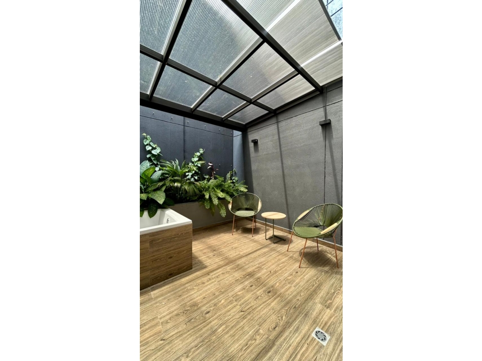 APARTAESTUDIOS CON JACUZZI PRIMER PARQUE DE LAURELES