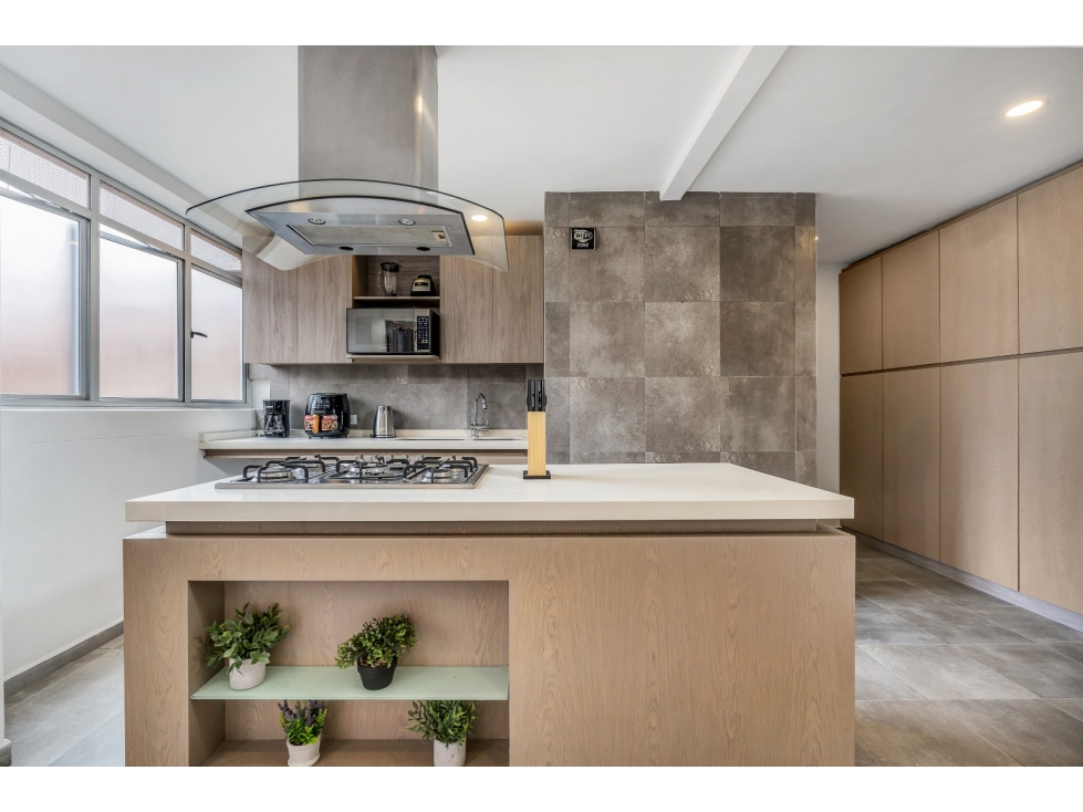 APARTAMENTO EN ARRIENDO EN EL POBLADO - PATIO BONITO — foto 3