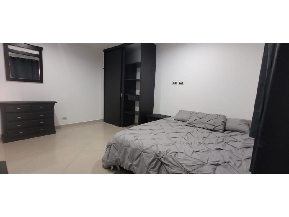 ARRIENDO APARTAMENTO AMOBLADO CON TERRAZA EN LAURELES ESTADIO — foto 5