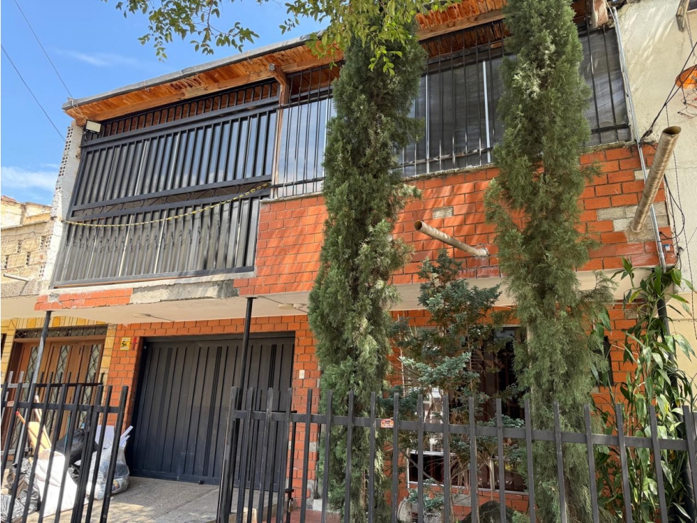 CASA EN VENTA EN SANTA MONICA