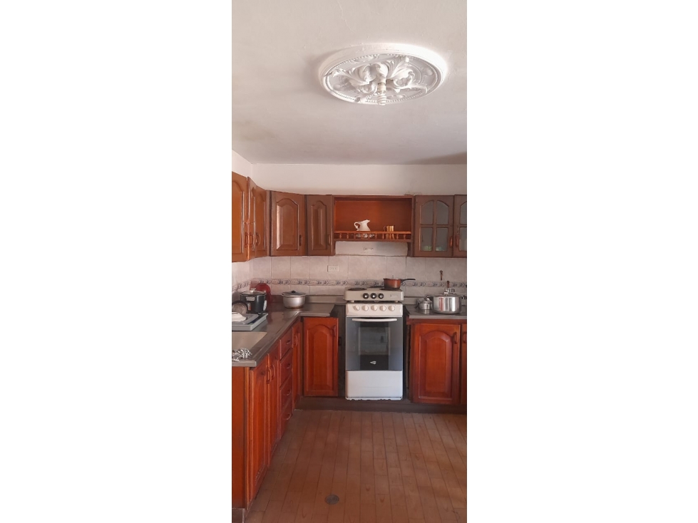 CASA EN VENTA UBICADA EN EL BARRIO AMERICA NIZA